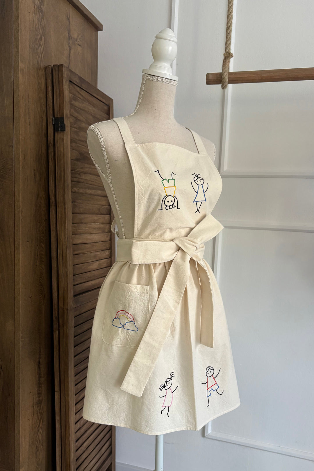 Kuta Haljina sa Crtežom