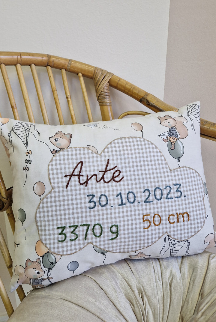 Personalizirani jastuk za novorođenče