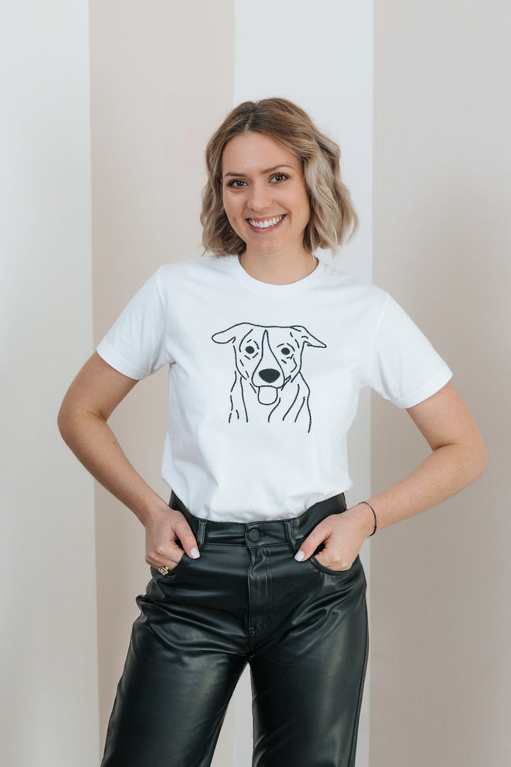 Majica s vezenim psima