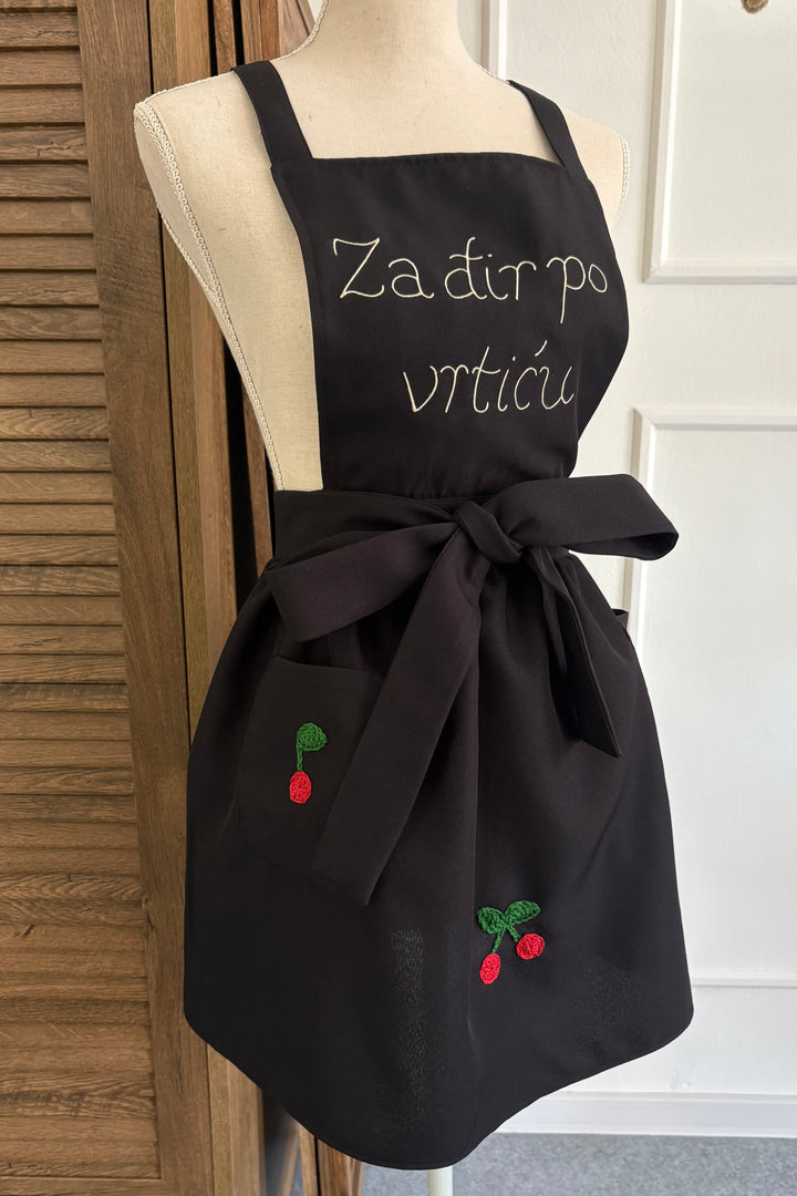 Kuta Haljina Višnja s natpisom